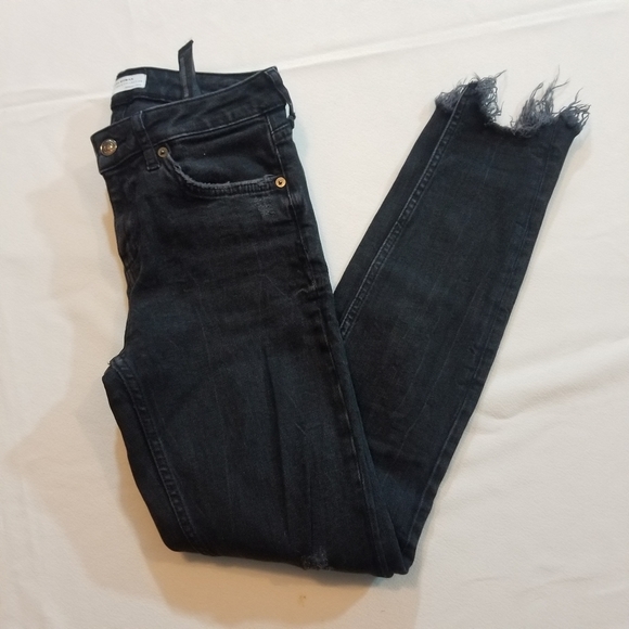 Zara Woman Black Distressed Jeans Size US 4